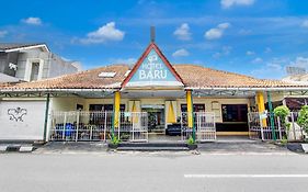 Hotel O Jalan Malioboro Near Stasiun Tugu Yogyakarta Formerly Hotel Baru